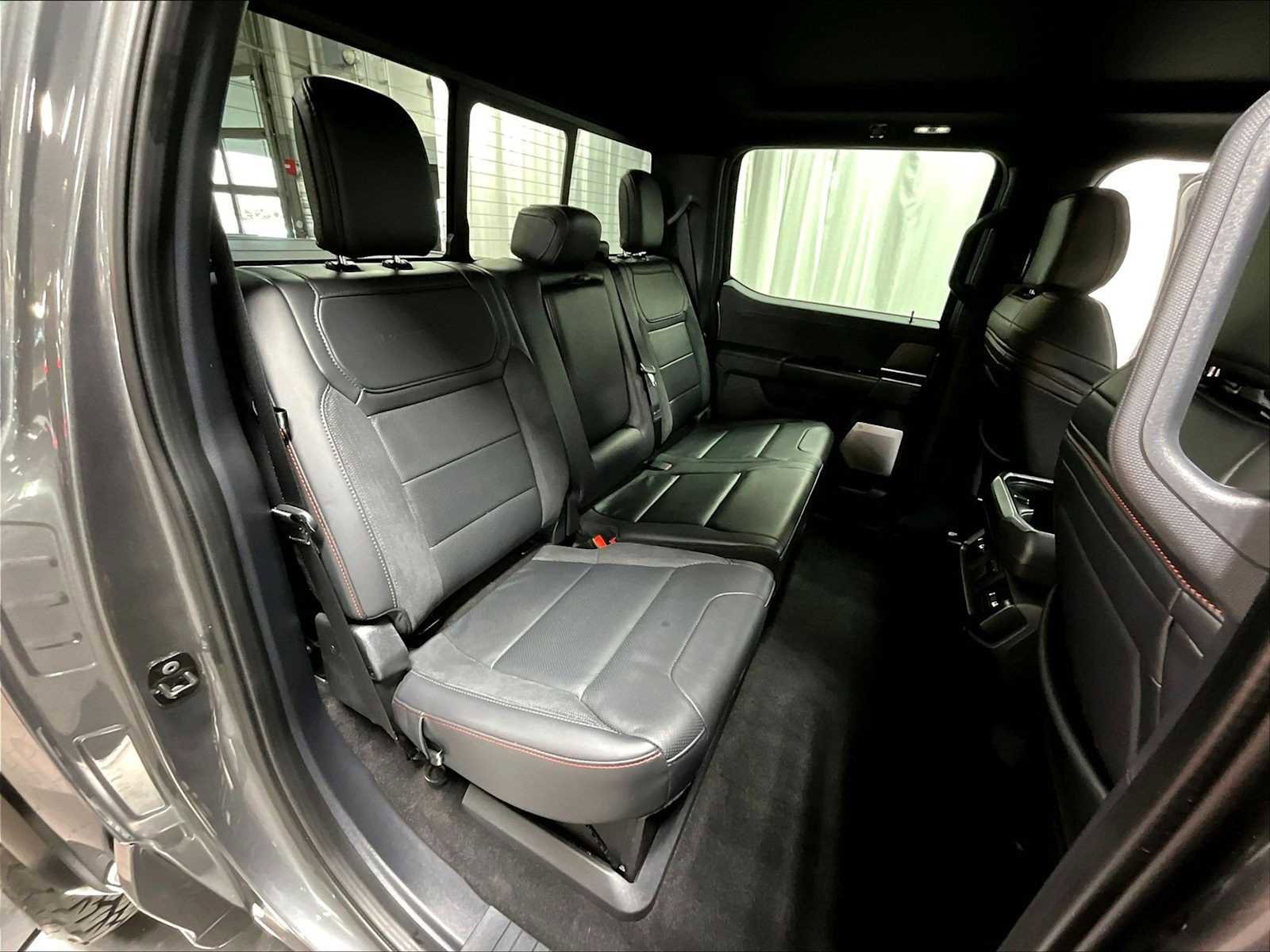 Used 2025 Ford F150 Raptor image 31