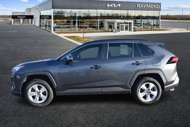 Used 2020 Toyota RAV4 XLE w/ XLE Grade Weather Package image 6