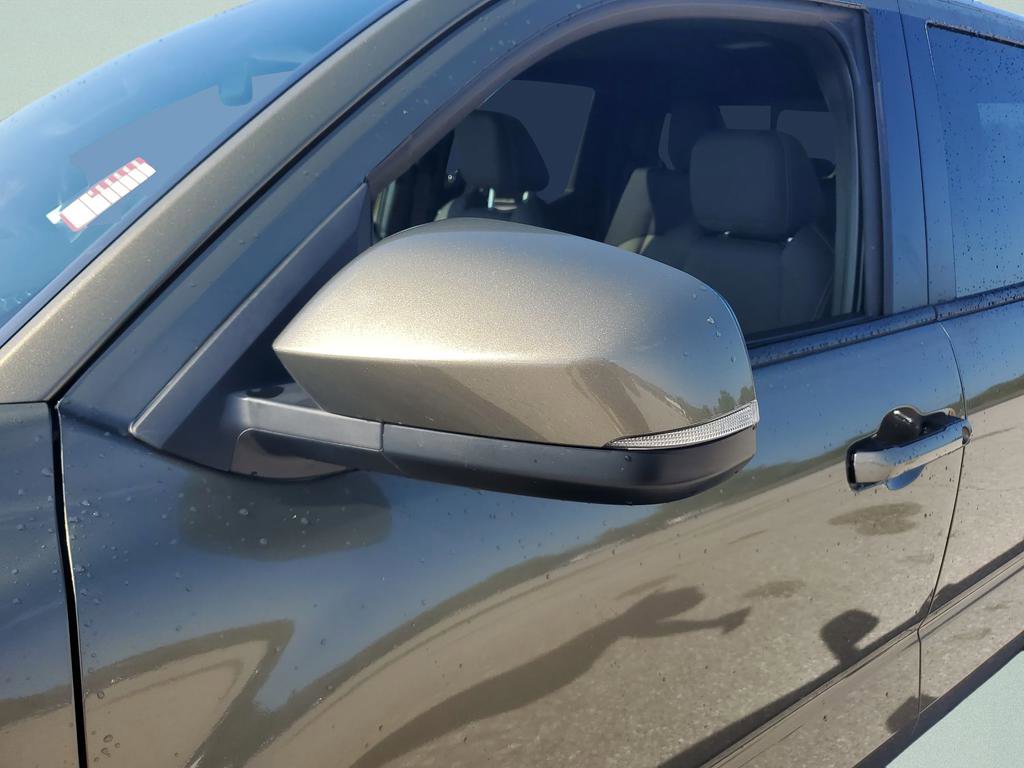 Certified 2025 Toyota Tacoma TRD Sport w/ TRD Sport Upgrade Package image 18