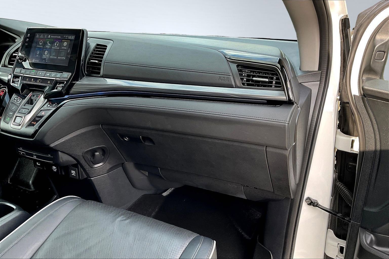 Used 2023 Honda Odyssey Elite image 17