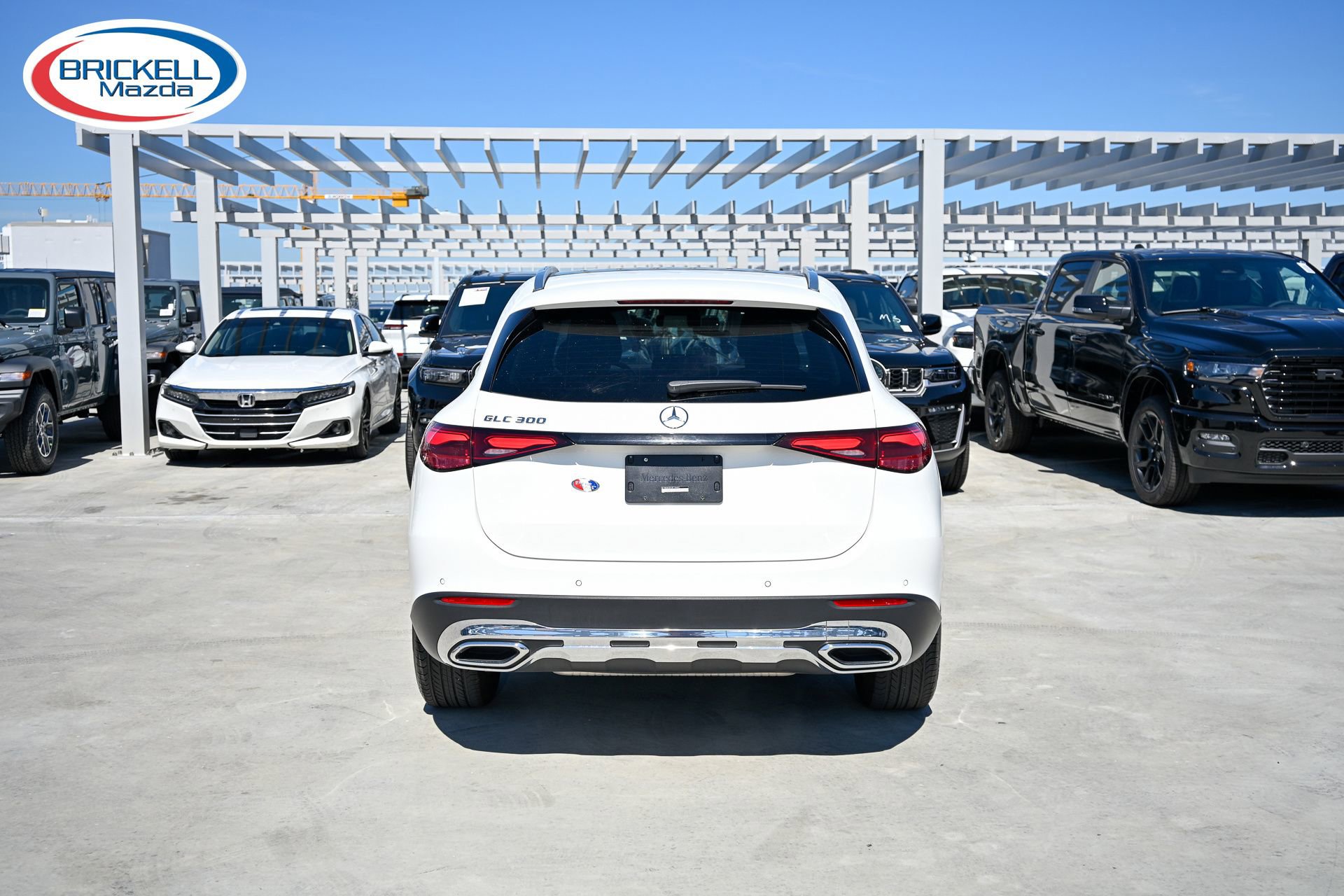 Used 2024 Mercedes-Benz GLC 300 image 6