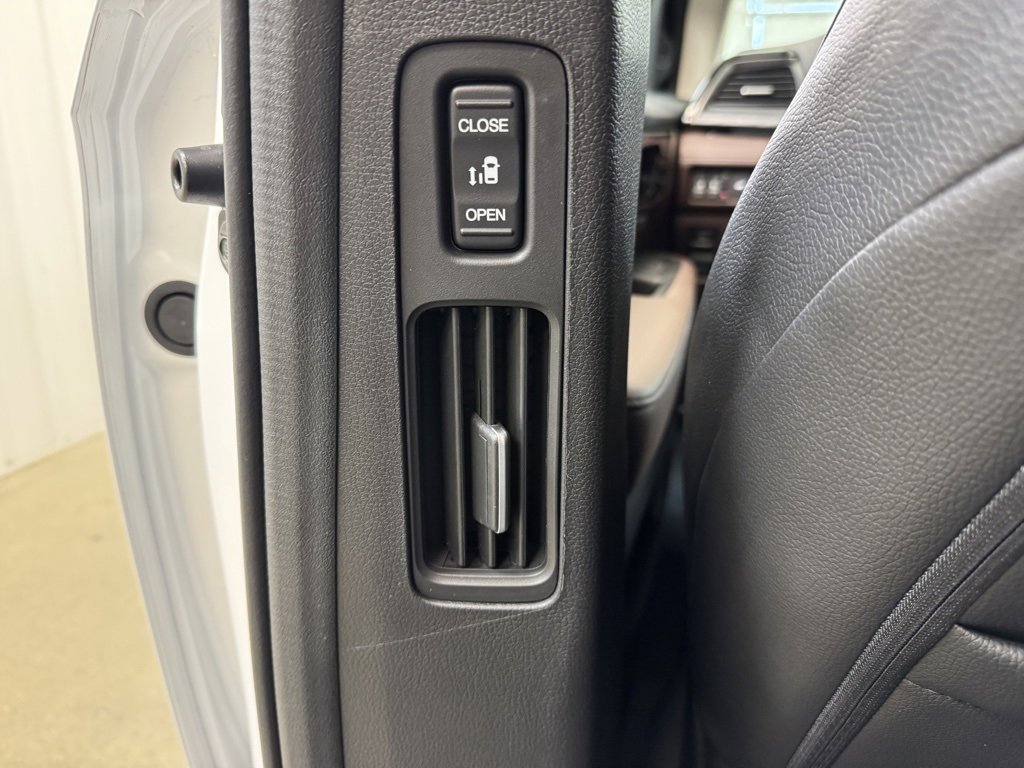 New 2026 Honda Odyssey Elite image 17