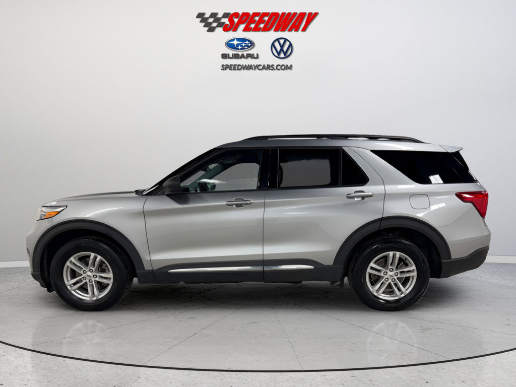 Used 2023 Ford Explorer XLT image 4