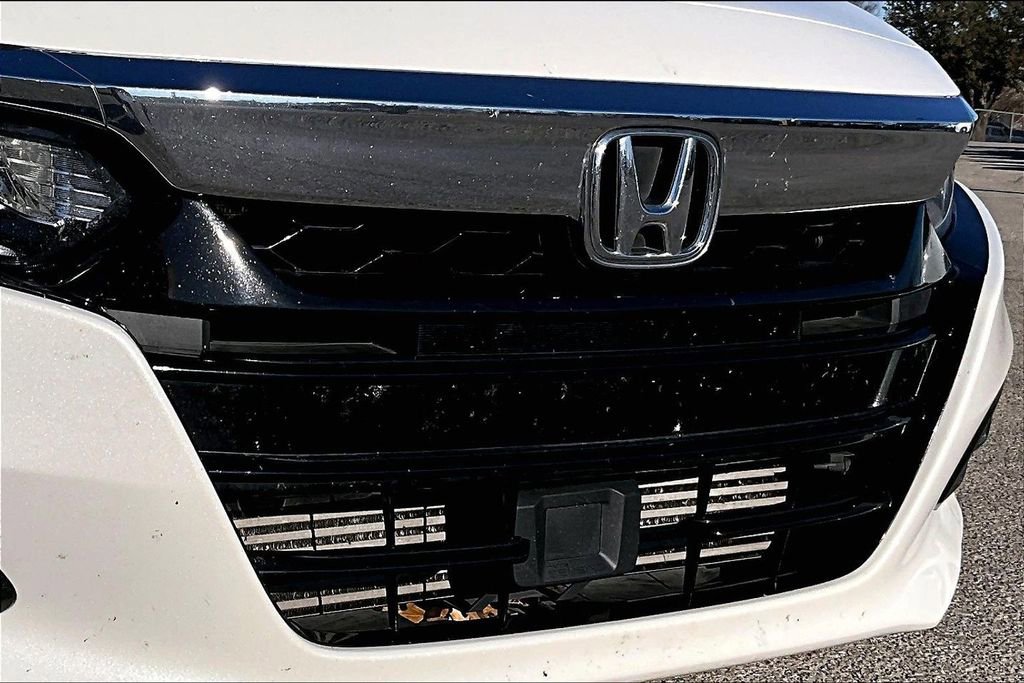 Used 2020 Honda Accord Touring image 39