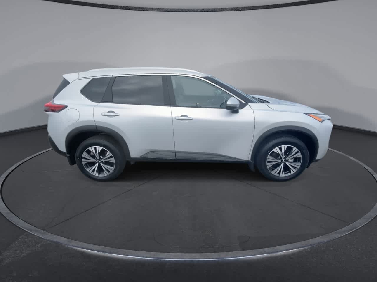 Used 2023 Nissan Rogue SV w/ SV Premium Package AWD/4WD image 9