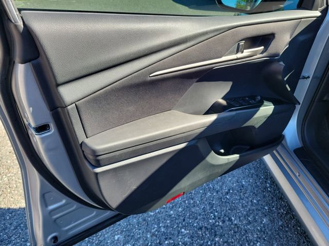 Used 2025 Toyota Camry LE w/ Convenience Package FWD image 17