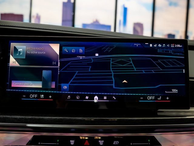 New 2026 BMW 760i xDrive w/ Executive Package AWD/4WD image 18