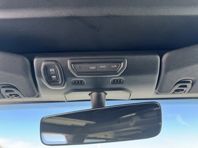 Used 2023 Jeep Wrangler Unlimited Sahara image 18