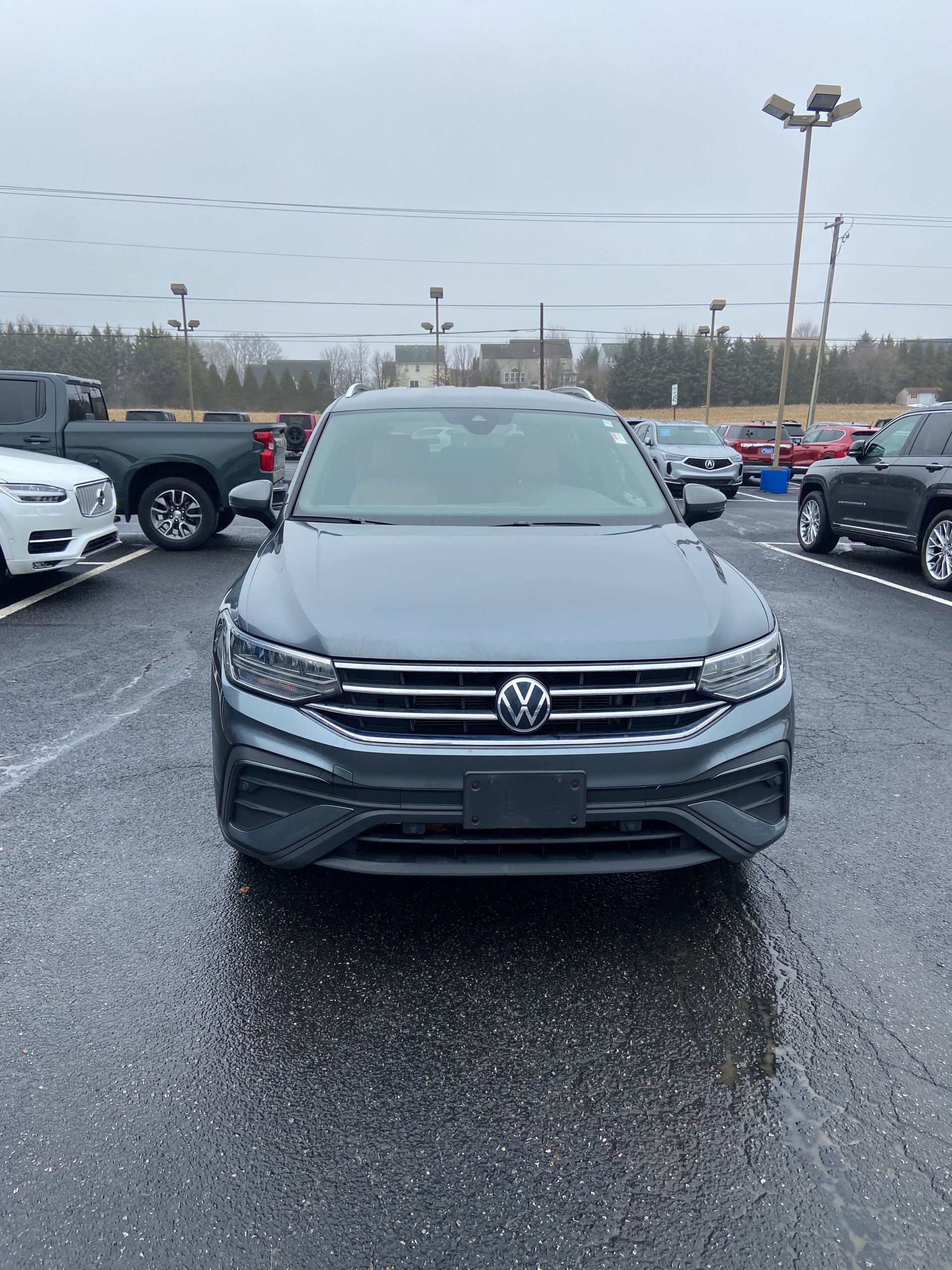 Used 2022 Volkswagen Tiguan SE FWD image 7