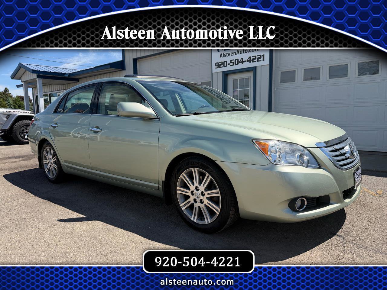Used 2010 Toyota Avalon XL FWD image 1