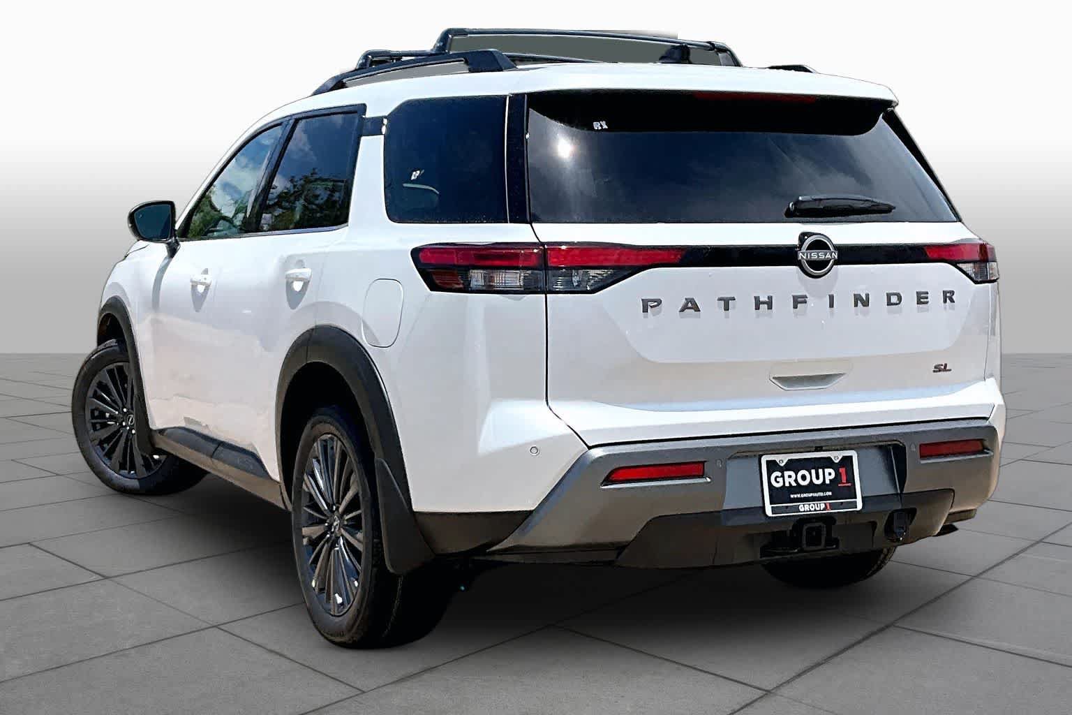 New 2026 Nissan Pathfinder SL w/ SL Premium Package FWD image 7