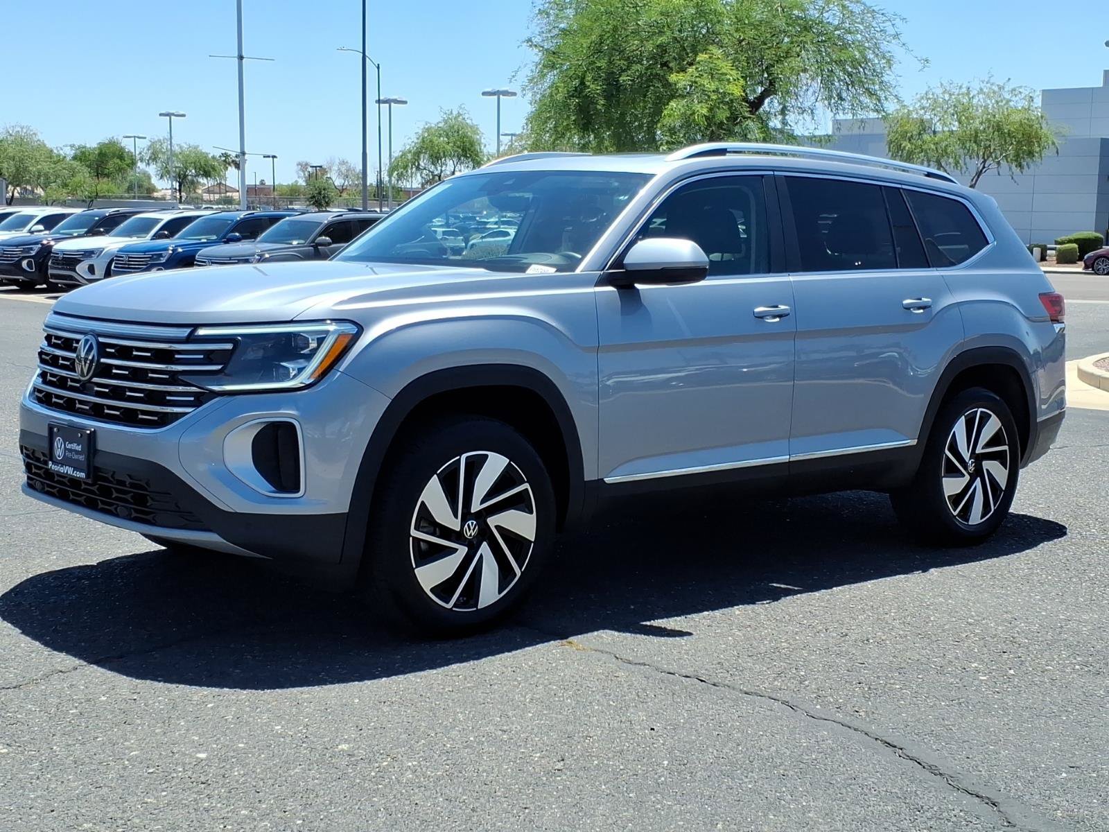 Certified 2024 Volkswagen Atlas SEL AWD/4WD image 3