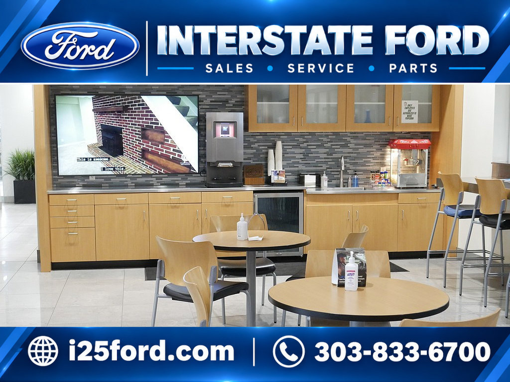 Used 2024 Ford Escape ST-Line Select w/ Tech Pack #2 AWD/4WD image 9