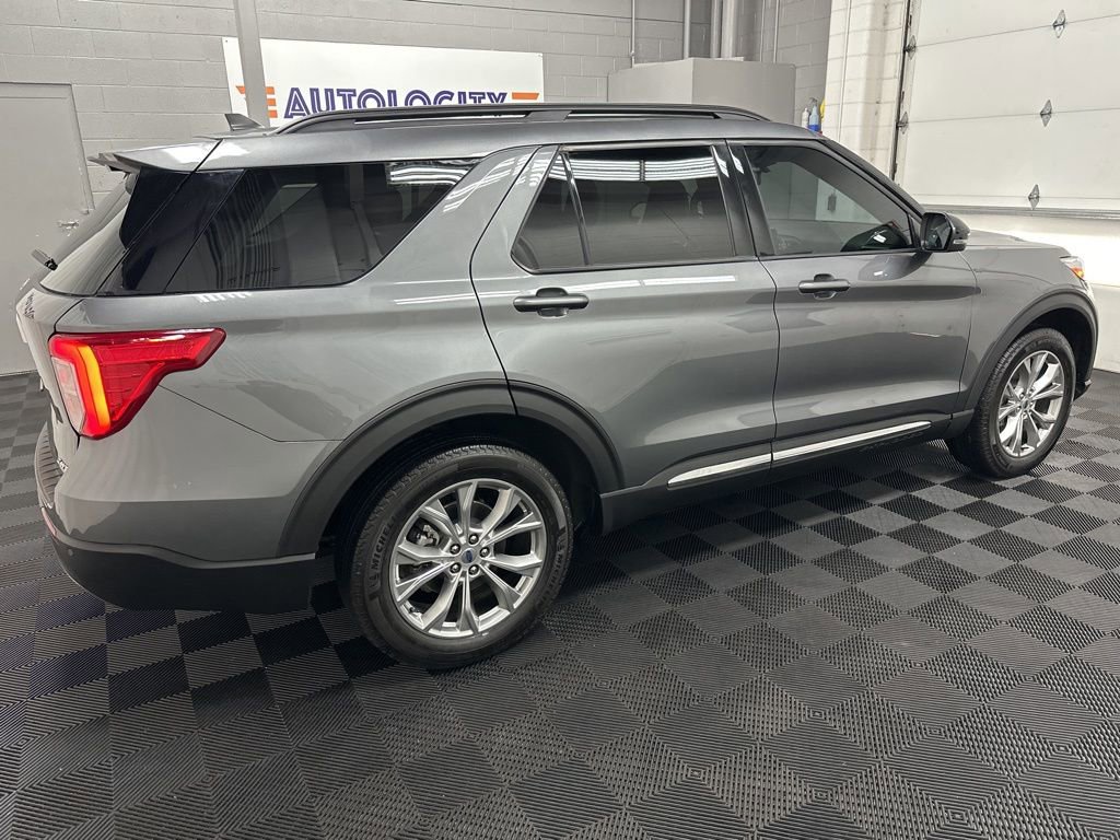 Used 2024 Ford Explorer XLT w/ Equipment Group 202A image 11