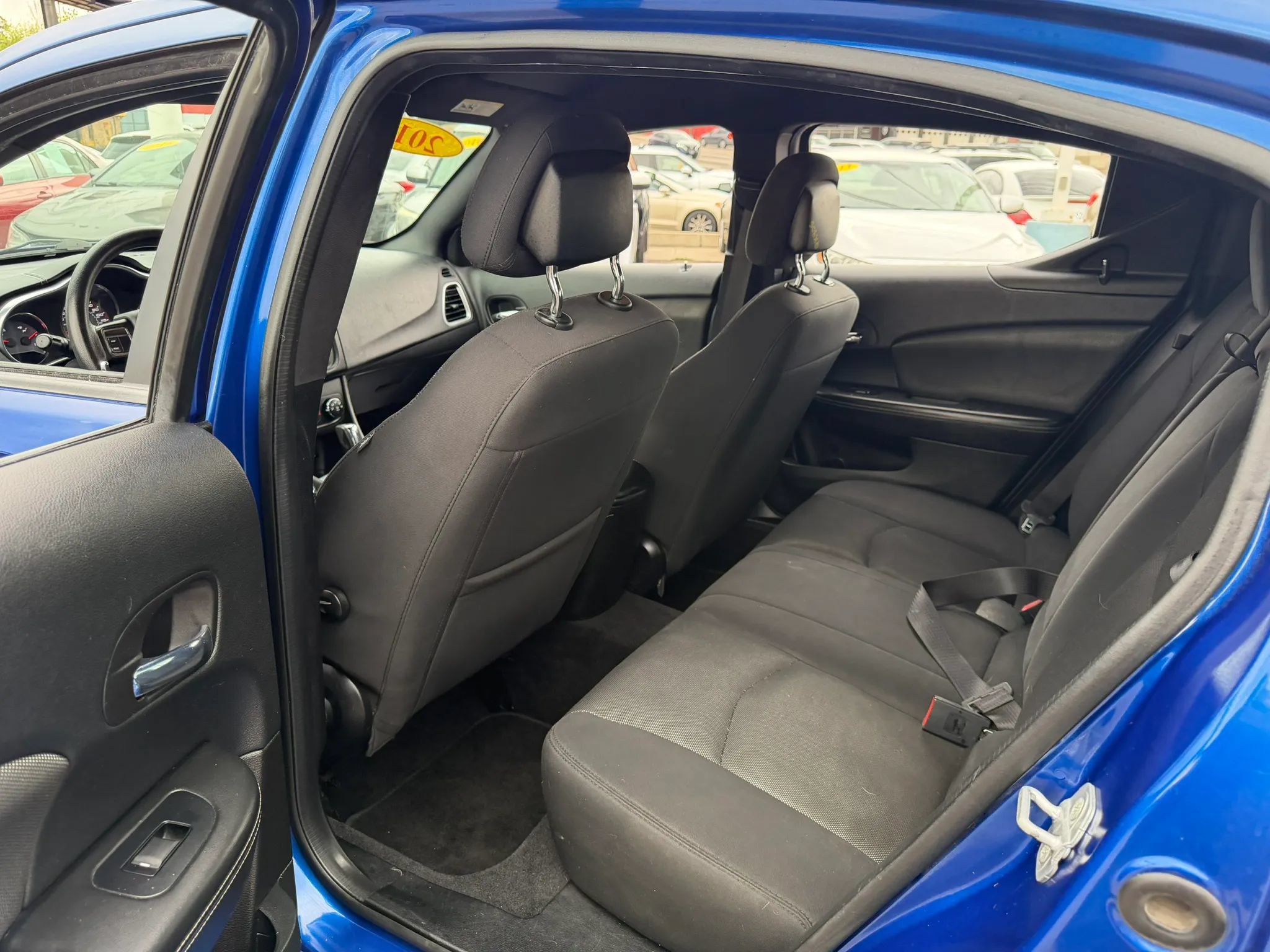 Used 2014 Dodge Avenger SE FWD image 33