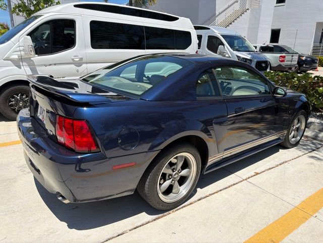 Used 2001 Ford Mustang GT RWD image 4