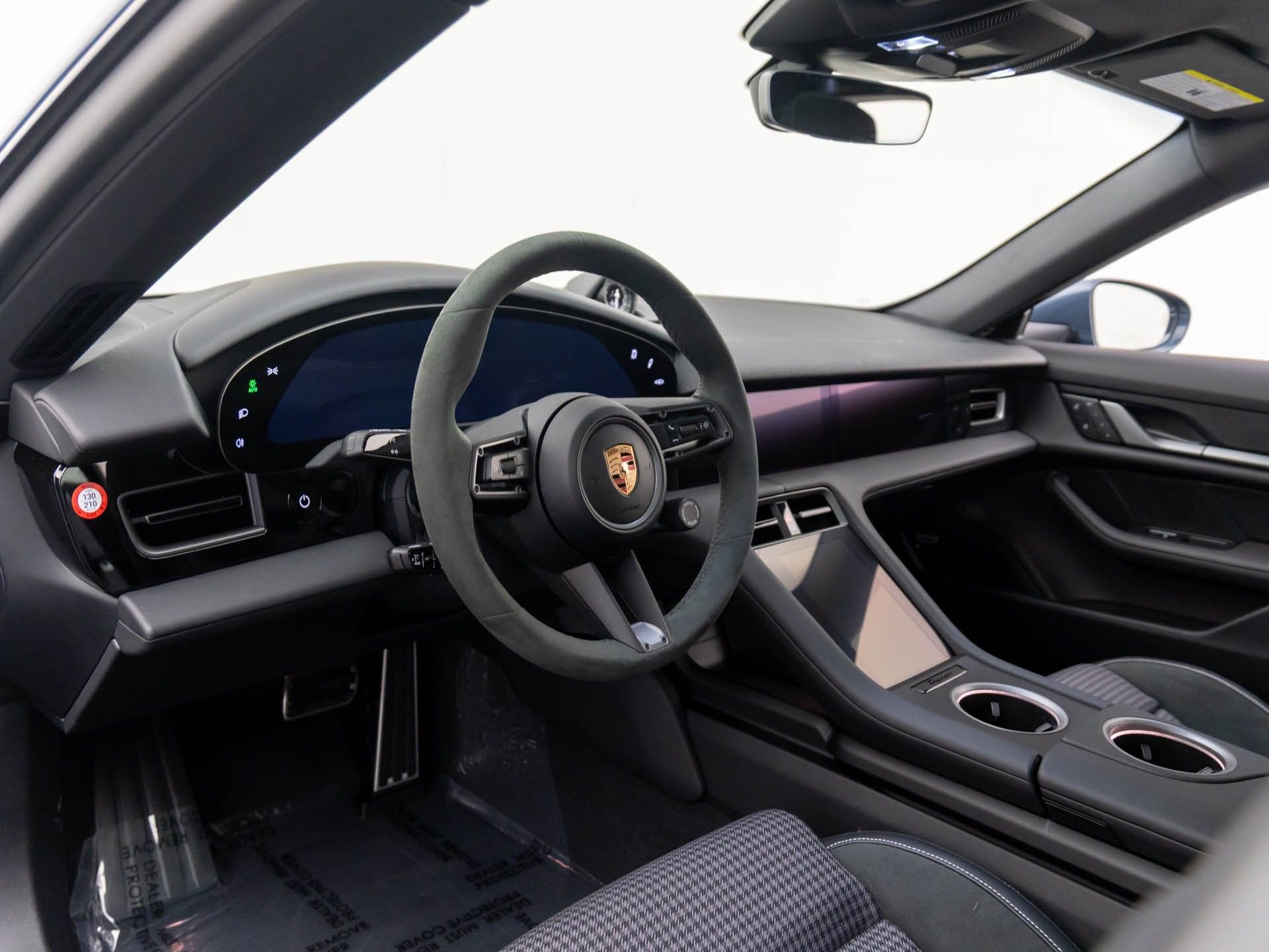 New 2025 Porsche Taycan 4 Cross Turismo image 4