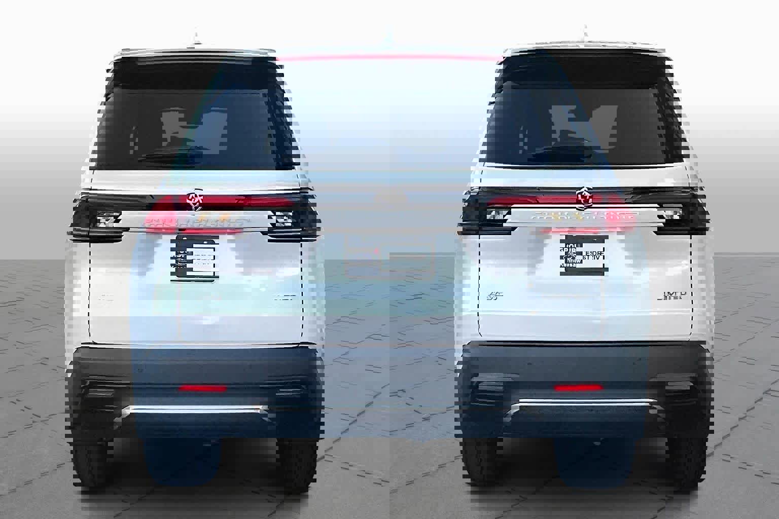 Used 2024 Toyota Grand Highlander Limited image 5