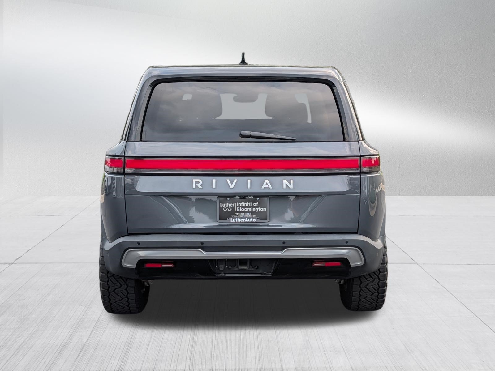 Used 2023 Rivian R1S Adventure AWD/4WD image 6