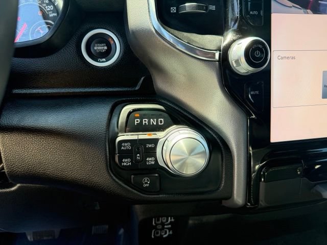 Used 2025 RAM 1500 Laramie AWD/4WD image 30