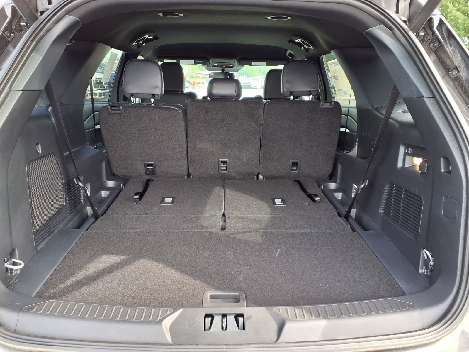 New 2026 Ford Explorer ST-Line RWD image 10
