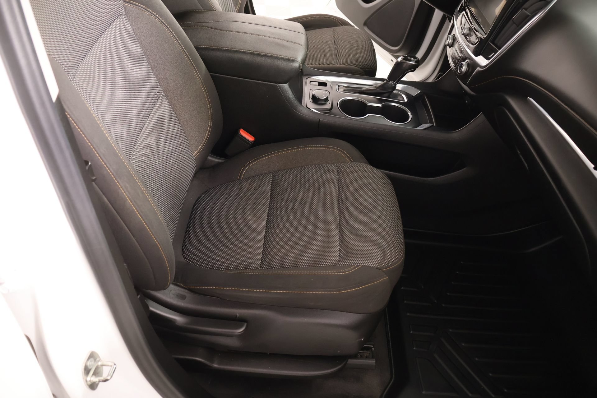 Used 2018 Chevrolet Traverse LT AWD/4WD image 14