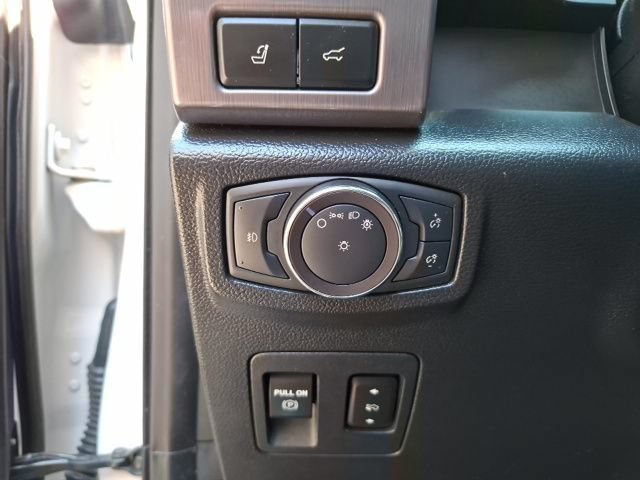 Used 2019 Ford Expedition Platinum AWD/4WD image 17