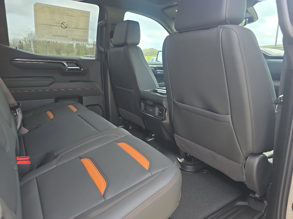 New 2026 GMC Sierra 1500 AT4 w/ AT4 Premium Package AWD/4WD image 16