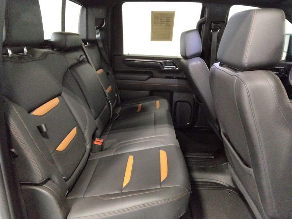 Used 2024 GMC Sierra 2500 AT4 w/ Technology Package image 39
