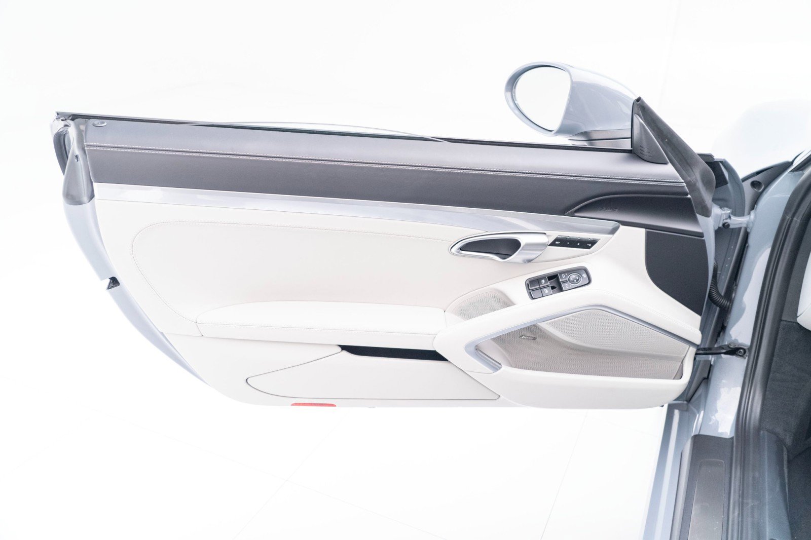 New 2025 Porsche 718 Cayman image 22