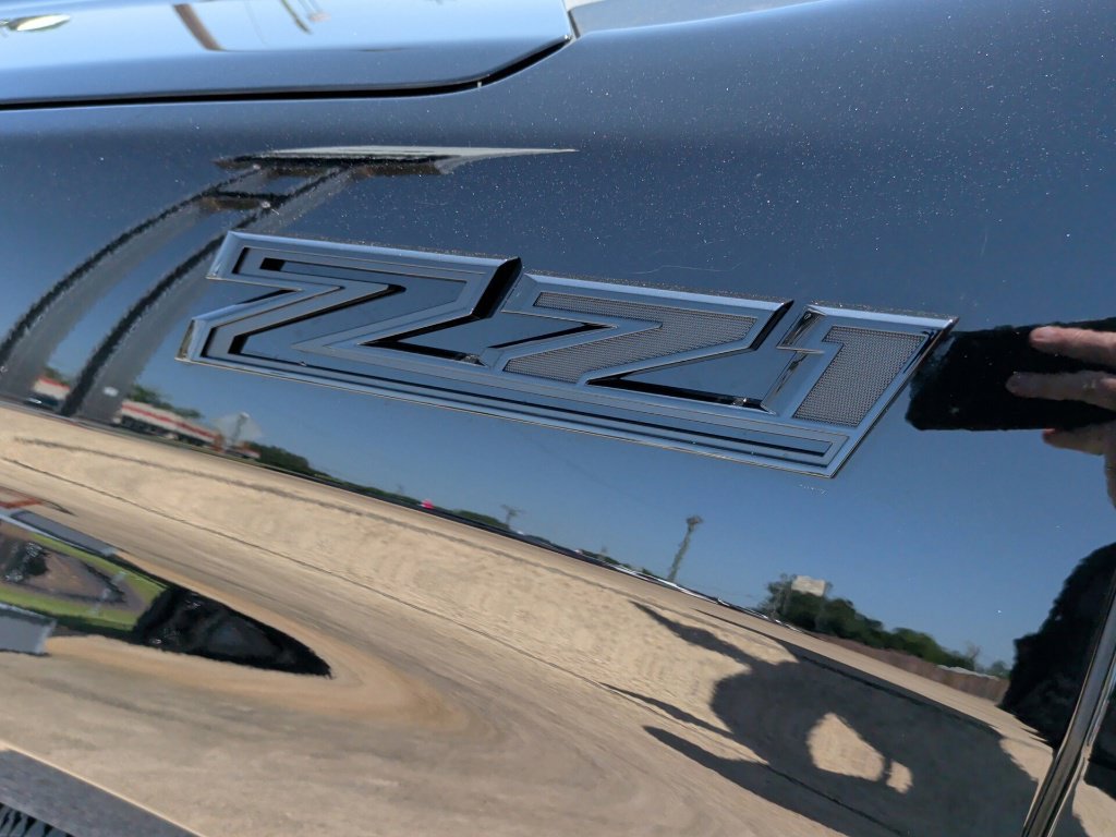 New 2026 Chevrolet Silverado 1500 Custom Trail Boss w/ LPO, Dark Essentials Package AWD/4WD image 34
