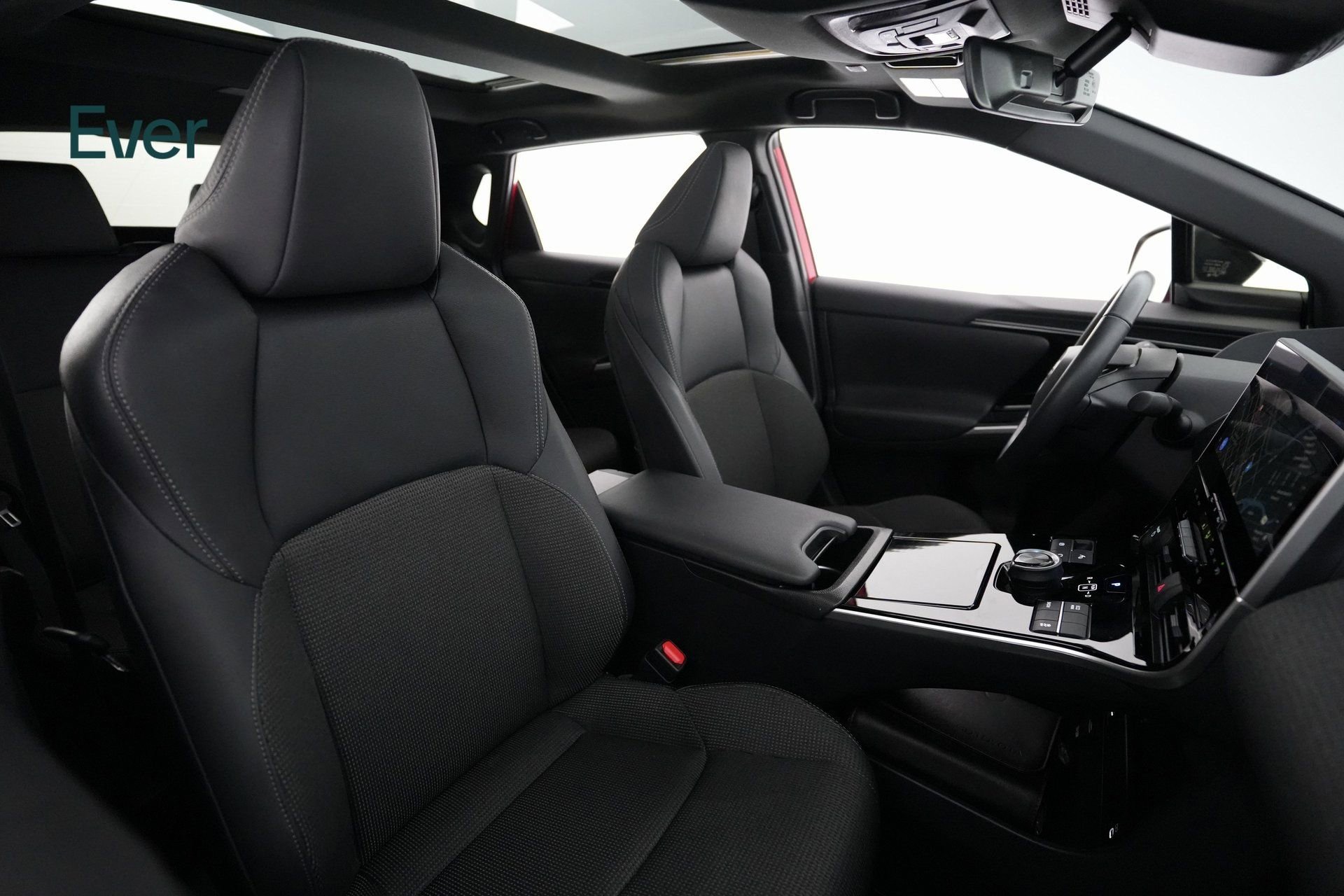 Used 2024 Toyota bZ4X XLE image 8