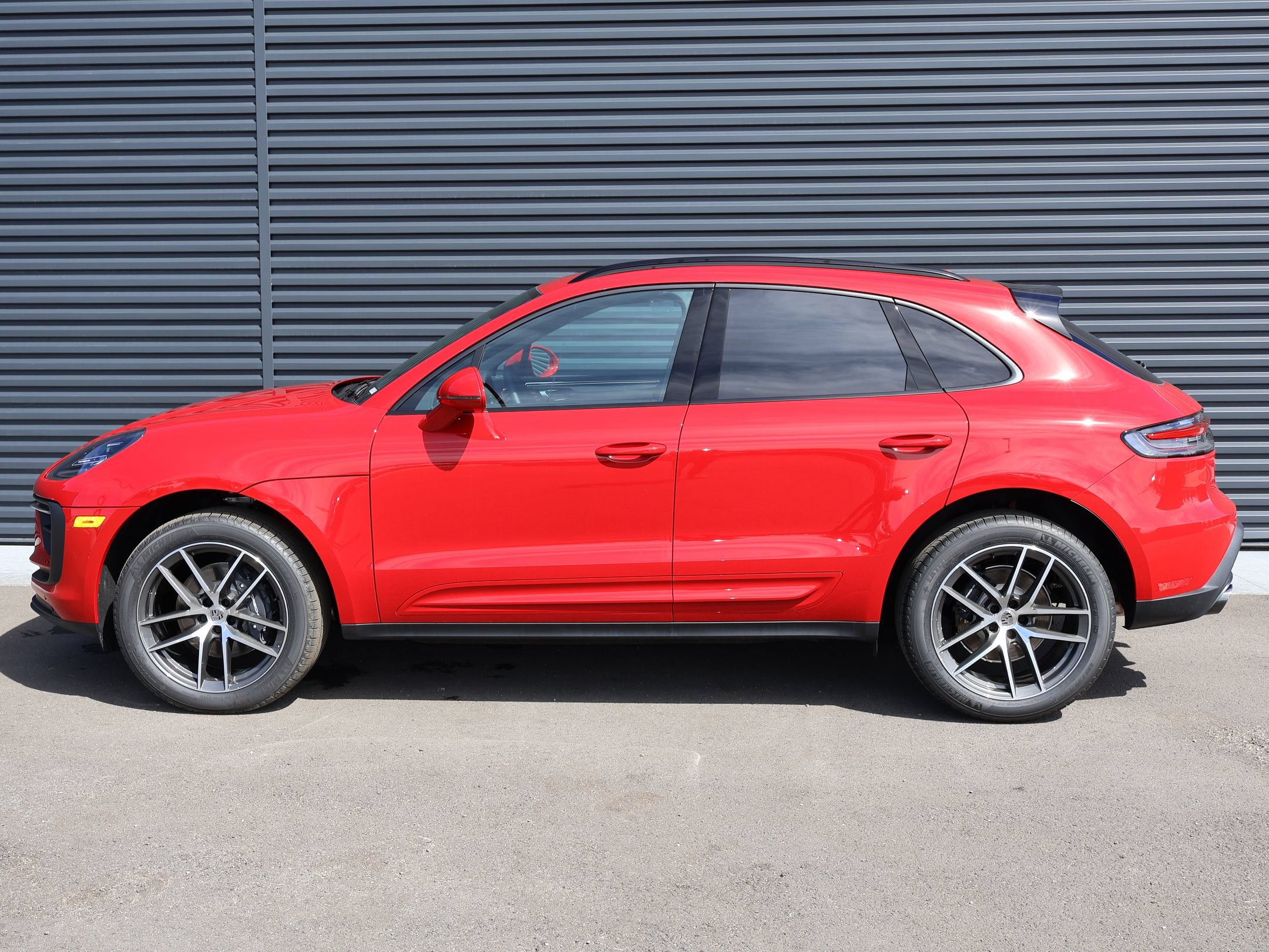 New 2026 Porsche Macan AWD/4WD image 2