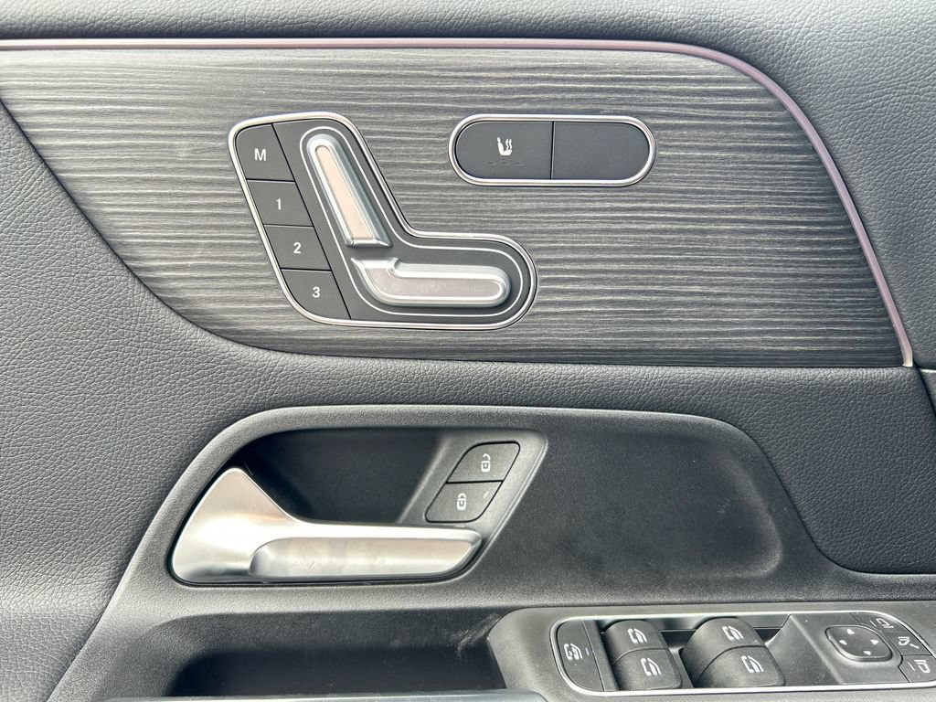 New 2026 Mercedes-Benz GLB 250 4MATIC image 11