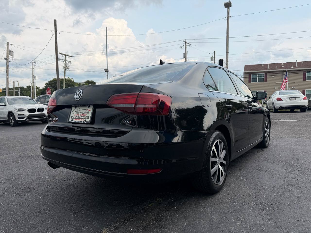 Used 2018 Volkswagen Jetta SE FWD image 5