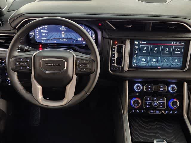 Used 2023 GMC Yukon Denali AWD/4WD image 27