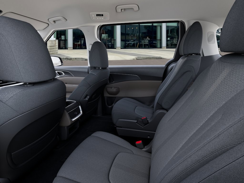 New 2026 Kia Carnival LX FWD image 19