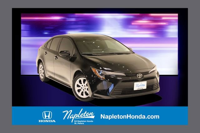 Used 2026 Toyota Corolla LE FWD image 1