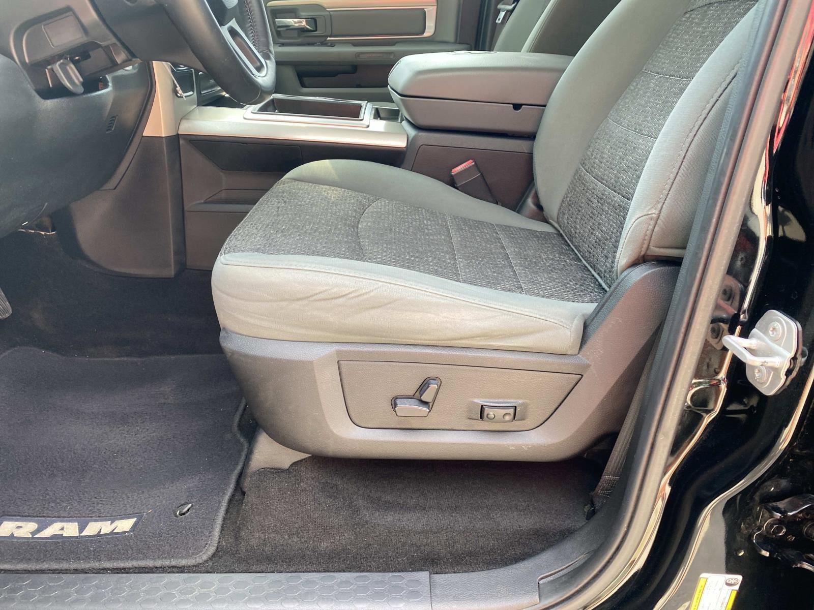 Used 2015 RAM 1500 Lone Star RWD image 23