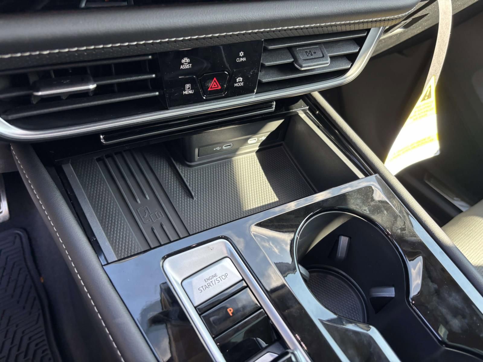 New 2026 Volkswagen Atlas SEL Premium R-Line image 24