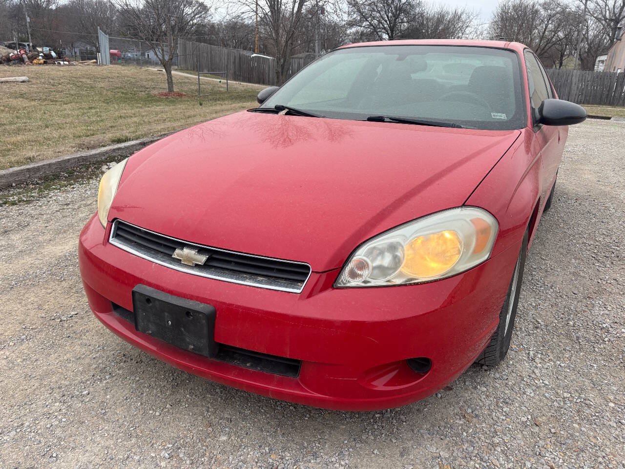 Used 2006 Chevrolet Monte Carlo LT FWD image 2