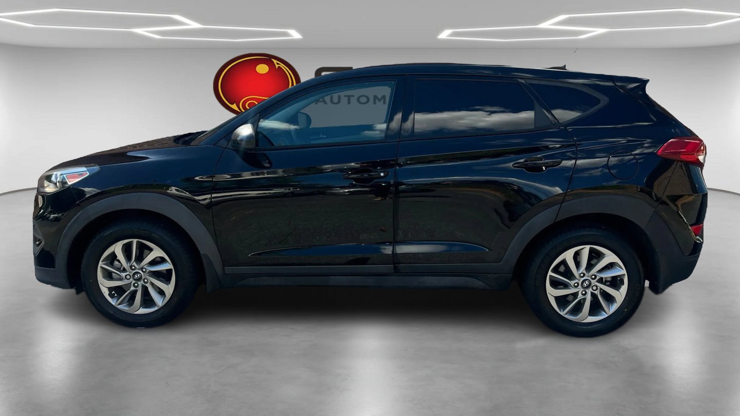 Used 2016 Hyundai Tucson SE FWD image 2