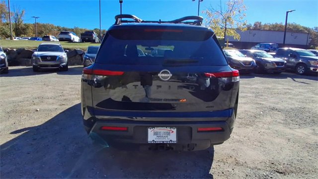 Used 2024 Nissan Pathfinder Rock Creek image 7