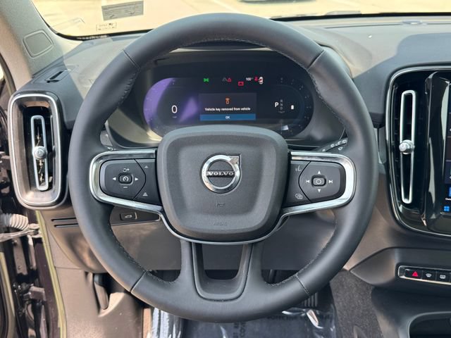 Used 2023 Volvo XC40 B5 Plus AWD/4WD image 23