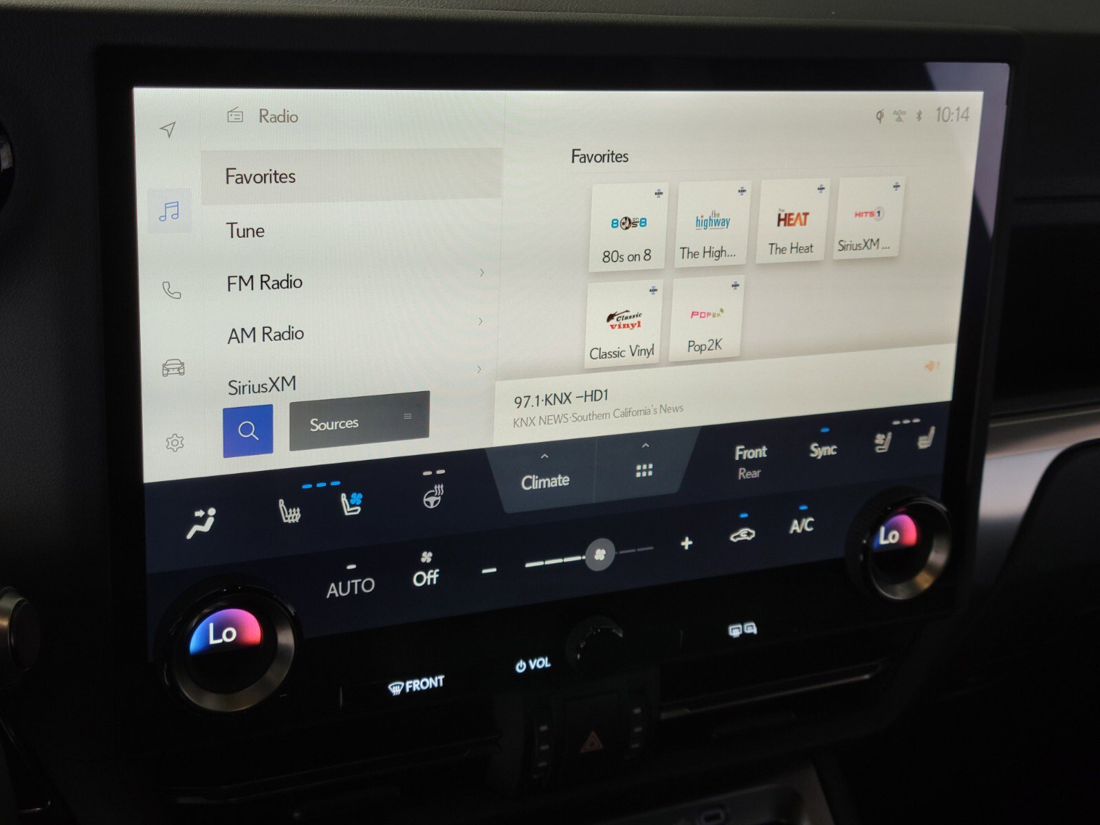 Used 2024 Lexus GX 550 w/ Accessory Package (31) image 22