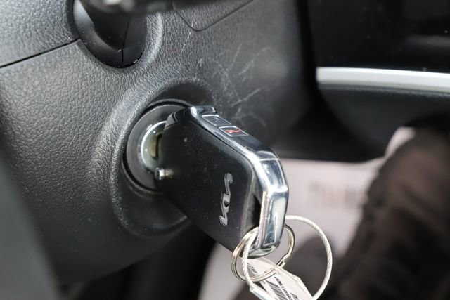 Used 2025 Kia Sportage LX image 27