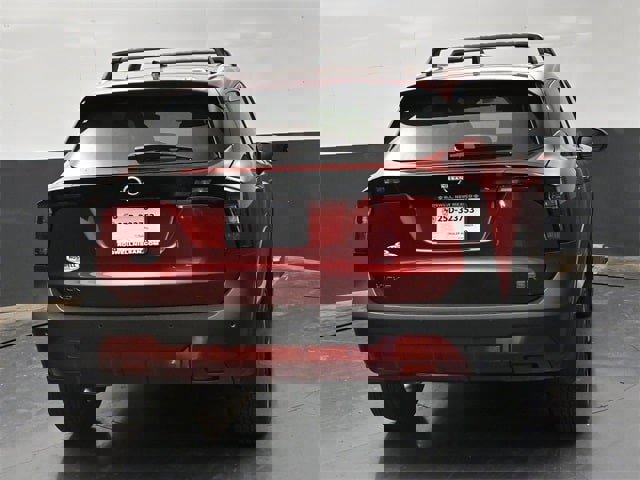 New 2026 Nissan Kicks SR image 7