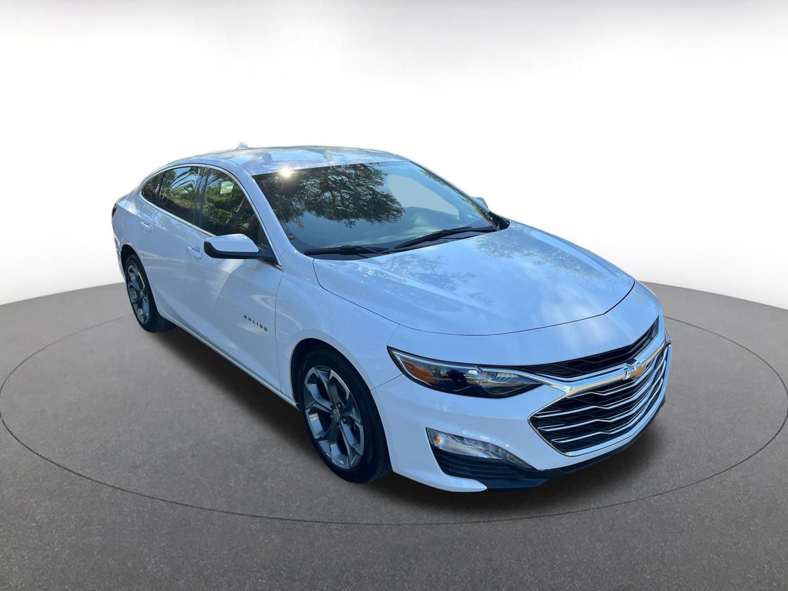 Used 2024 Chevrolet Malibu LT video 1