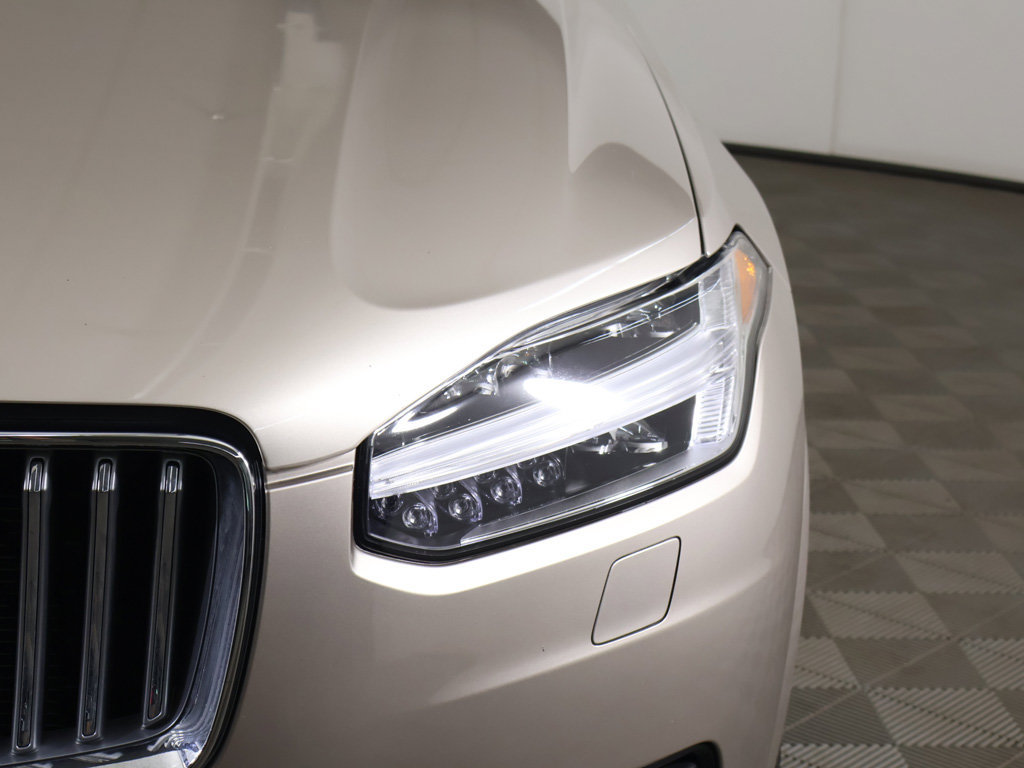 Used 2024 Volvo XC90 B5 Plus AWD/4WD image 19