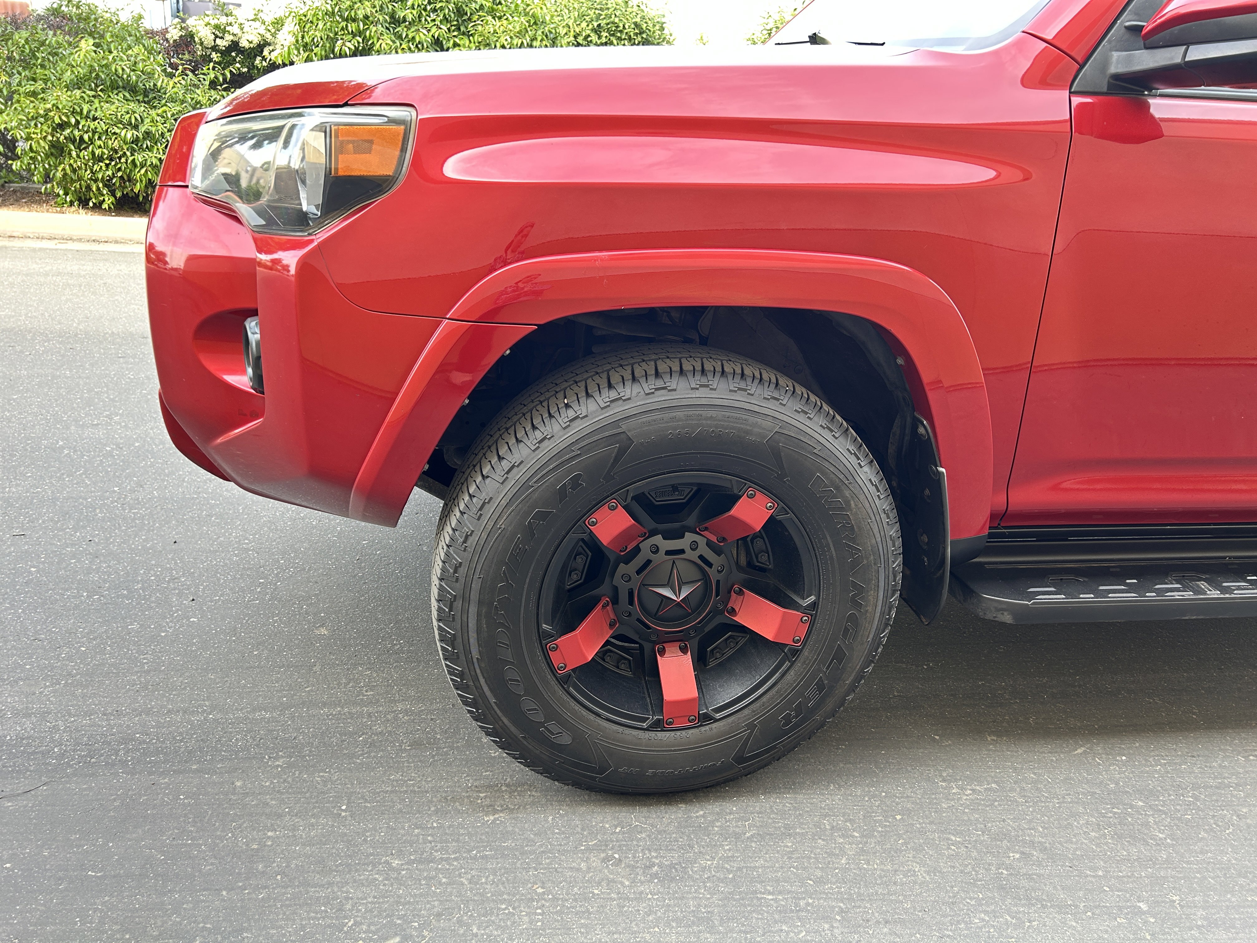 Used 2015 Toyota 4Runner SR5 image 4